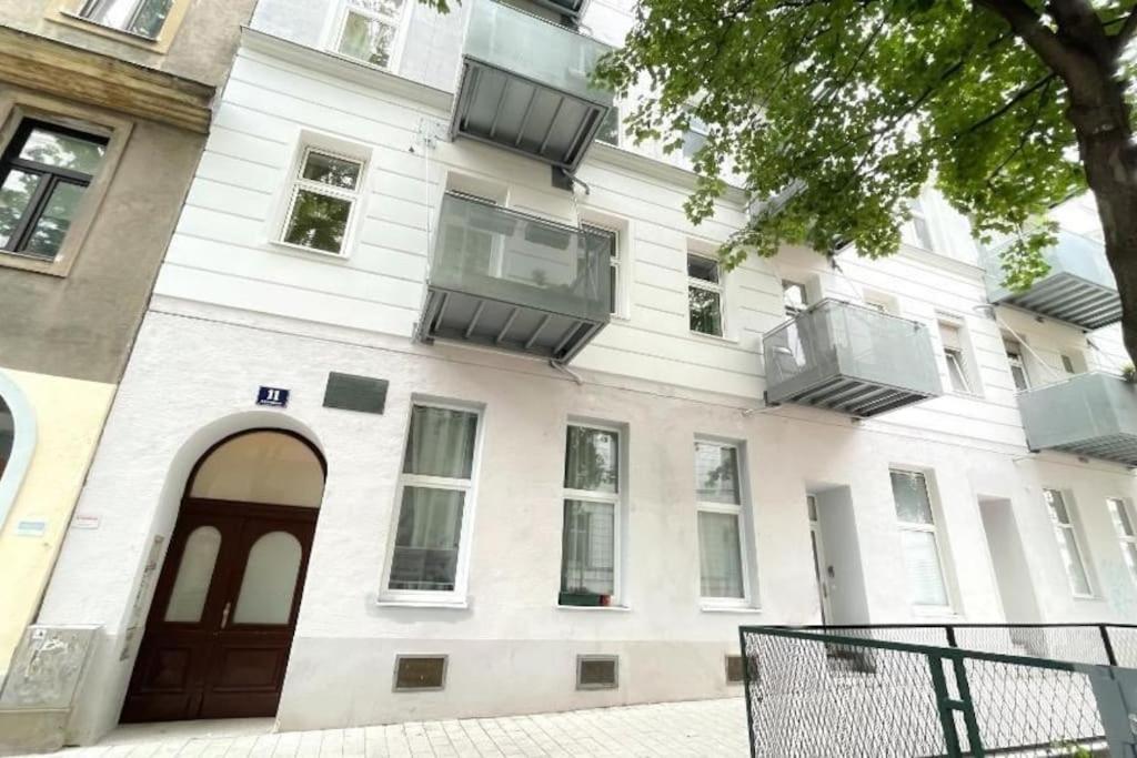 Modern Living In City Center - Fully Equipped Viena Exterior foto